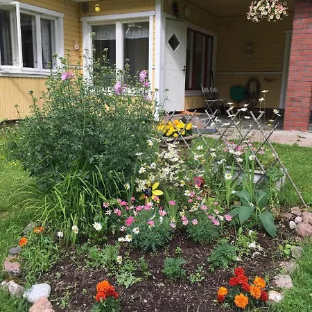 Pyhtaeae Garden Villa Pyhtaa